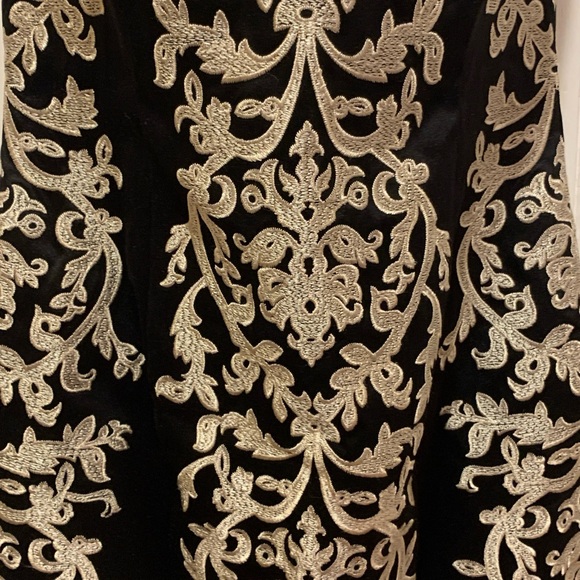 White House Black Market Strapless Black and Cream Elegant Dress - Picture 3 of 5